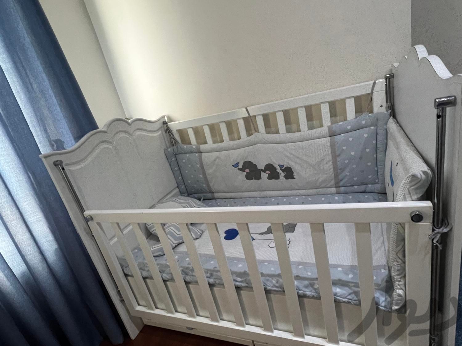 تخت و کمد نوزاد مناسب سیسمونی|تخت و صندلی بچه|تهران, سلسبیل|دیوار