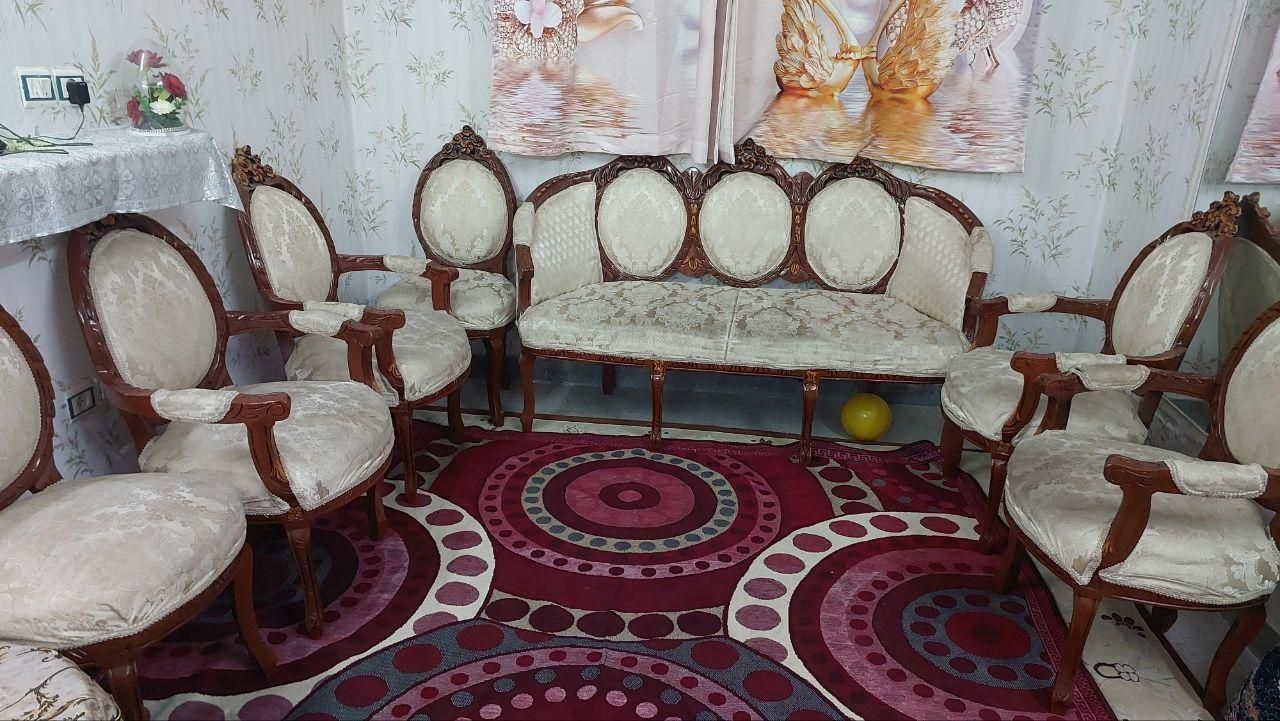 مبل 9 نفری کلاسیک چوب|مبلمان خانگی و میز عسلی|تهران, کاروان|دیوار