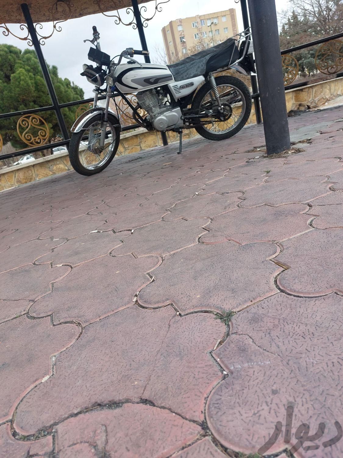 موتور سیکلت 150مدل ۸۴ بدونه ایراد پلاک قدیمی|موتورسیکلت|تبریز, |دیوار