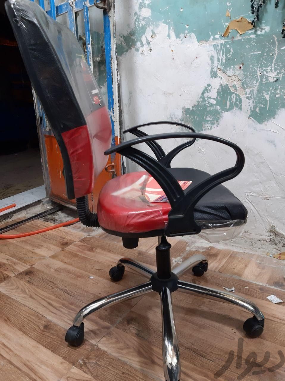 صندلی چرخشی جکدار|صندلی و نیمکت|جوانرود, |دیوار