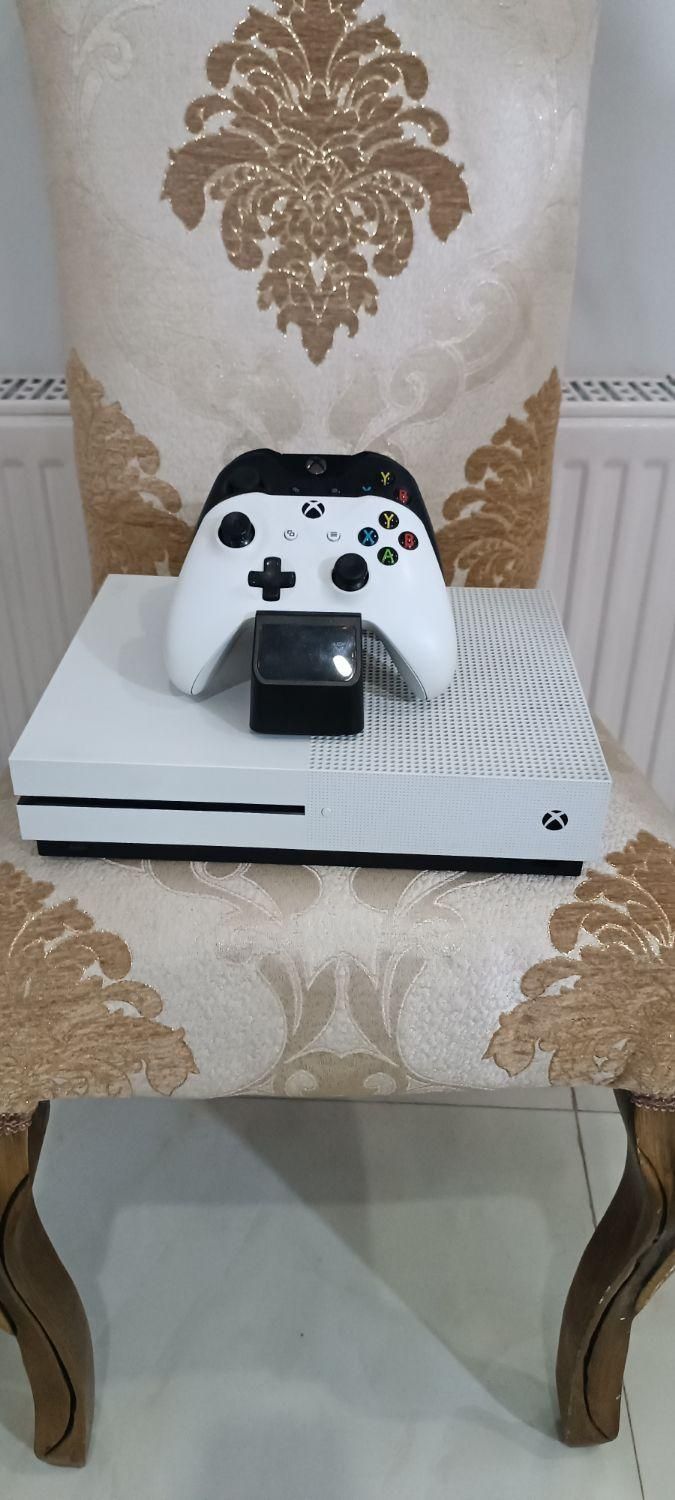 فروش فوری Xbox one s1T|کنسول، بازی ویدئویی و آنلاین|تهران, قیام‌دشت|دیوار