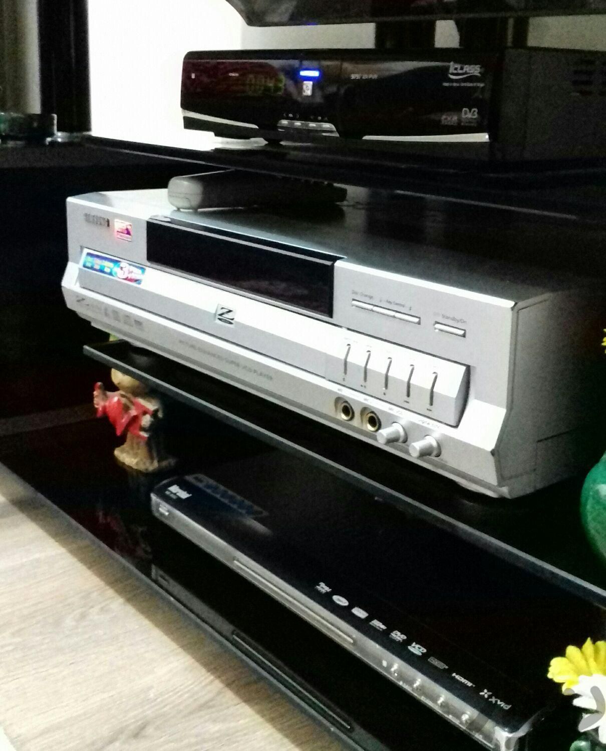 دستگاه سی دی سه دیسک کره با کنترل نیاز ب سرویس|ویدئو و پخش کننده DVD|تهران, ظهیرآباد|دیوار