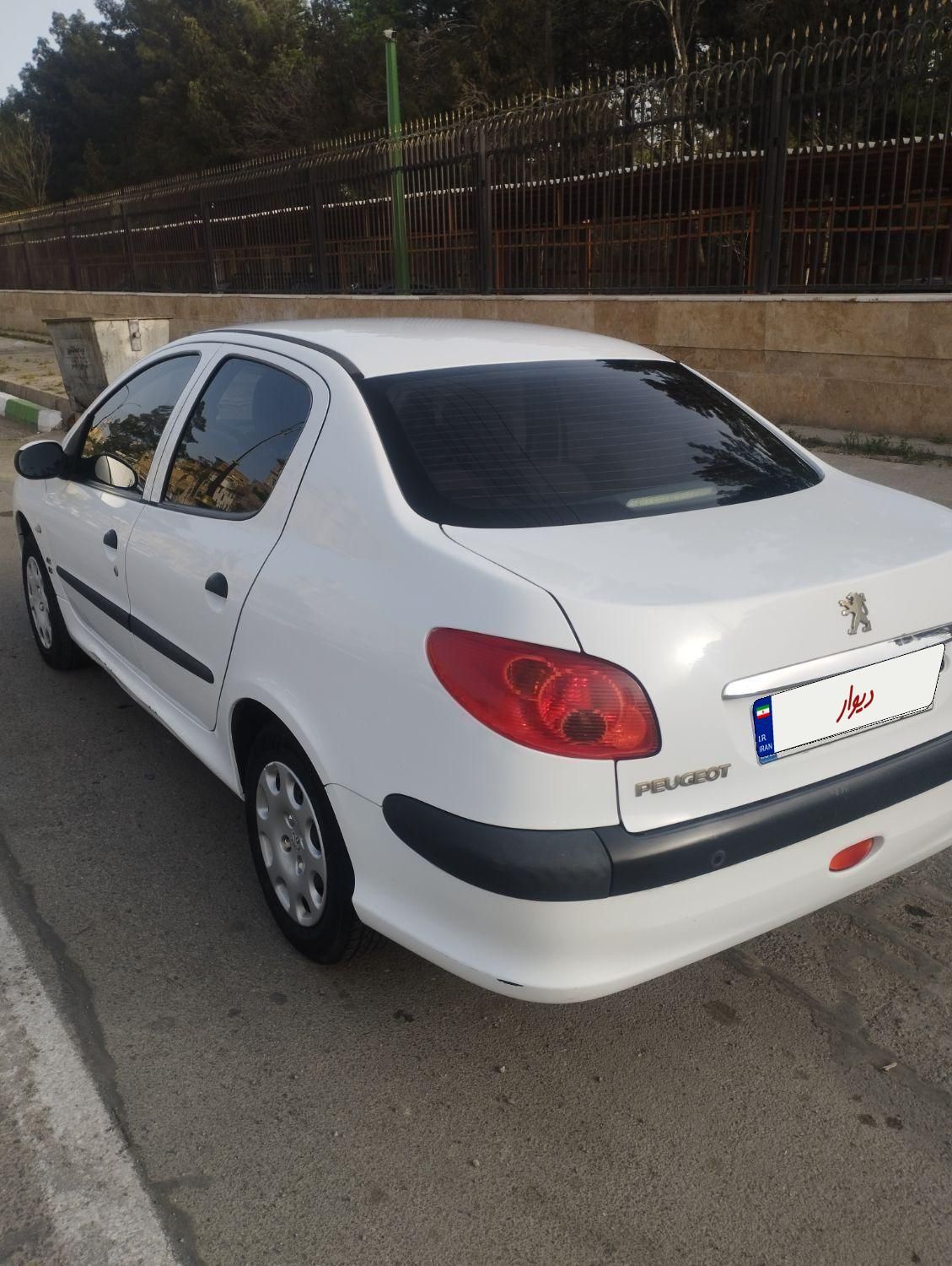 پژو 206 SD V8، مدل ۱۳۹۵ کاملا بی رنگ|خودرو سواری و وانت|تهران, صالح‌آباد شرقی|دیوار