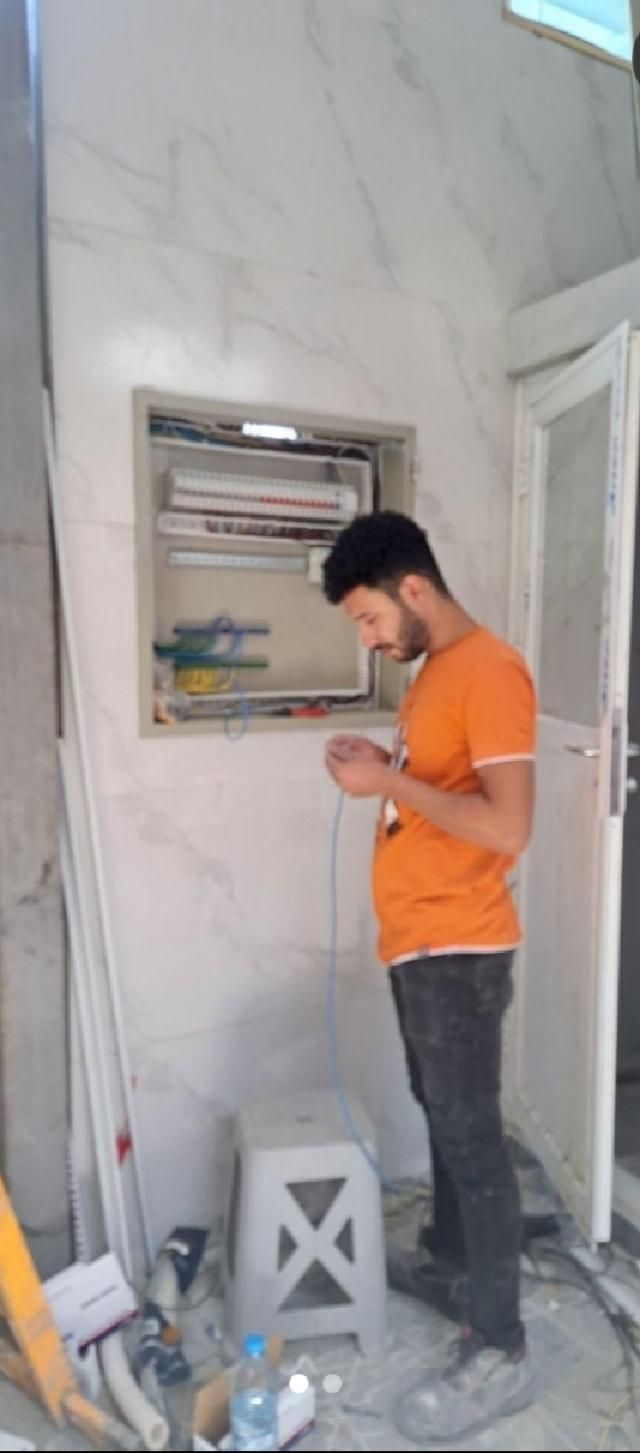 برقکار/برق کشی ساختمان /رفع اتصالی /برق کل اصفهان|خدمات پیشه و مهارت|اصفهان, حسین‌آباد|دیوار