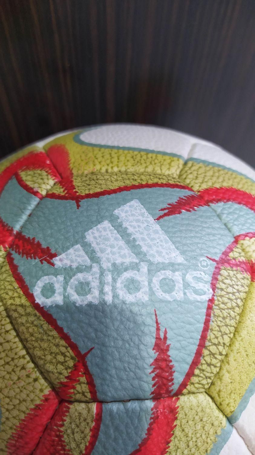 توپ فوتبال Adidas اورجینال|ورزش‌های توپی|تهران, مهرآباد جنوبی|دیوار