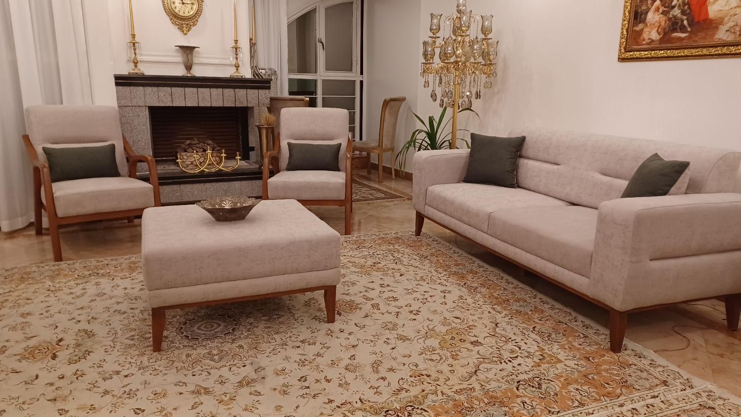 مبلمان راحتی پذیرایی مینیمال ۸ نفره مکانیزه تخت شو|مبلمان خانگی و میز عسلی|تهران, فرمانیه|دیوار