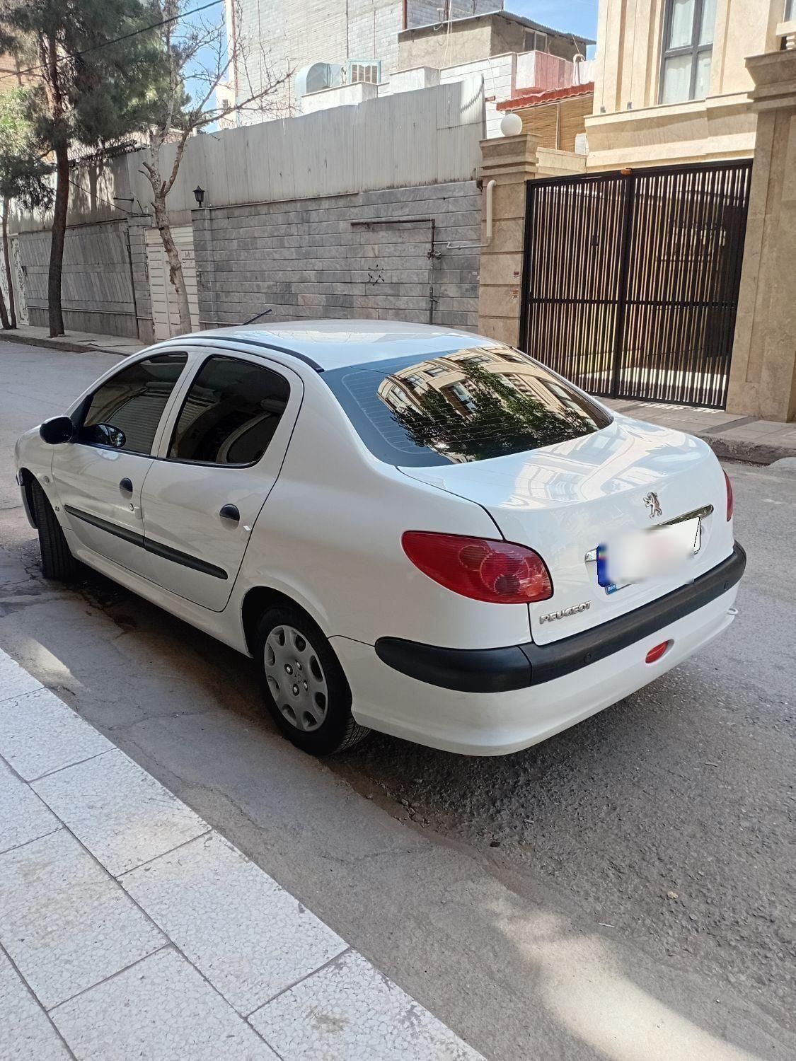 پژو 206 SD V8، مدل ۱۳۹۵|خودرو سواری و وانت|مشهد, شهید مطهری|دیوار