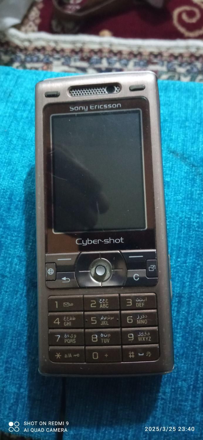 k800سالم فقط شارژر داره|موبایل|نهاوند, |دیوار