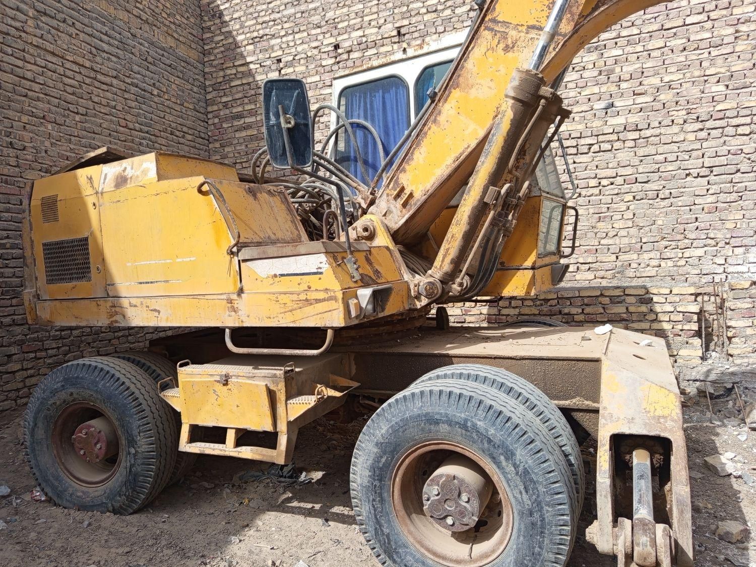 بیل مکانیکی لاستیکی هپکو اچ 100|خودرو سنگین|زابل, |دیوار
