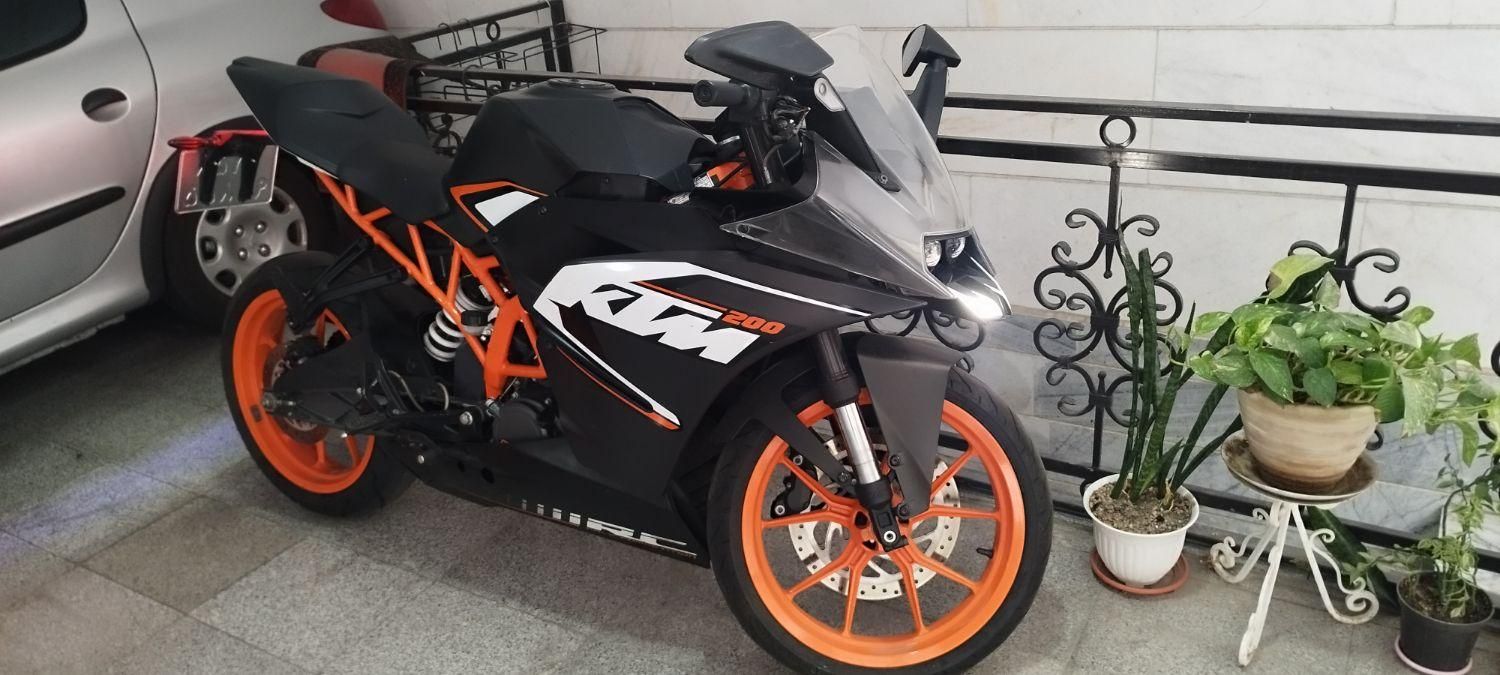 موتور KTM rc200 اتریشی|موتورسیکلت|تهران, قلهک|دیوار