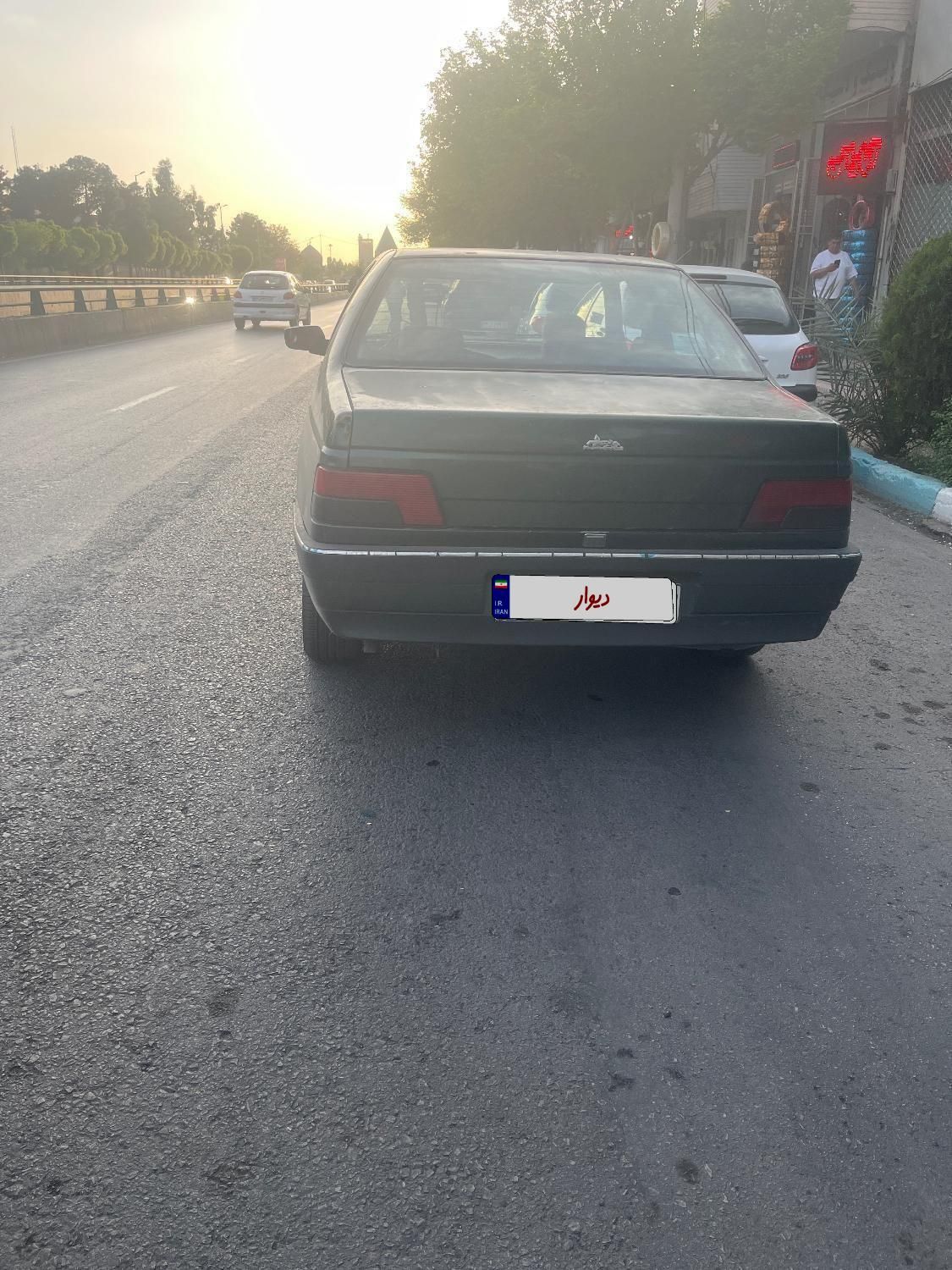 پژو 405 جی ال ایکس (GLX)، مدل ۱۳۷۸|خودرو سواری و وانت|اصفهان, تخت فولاد|دیوار