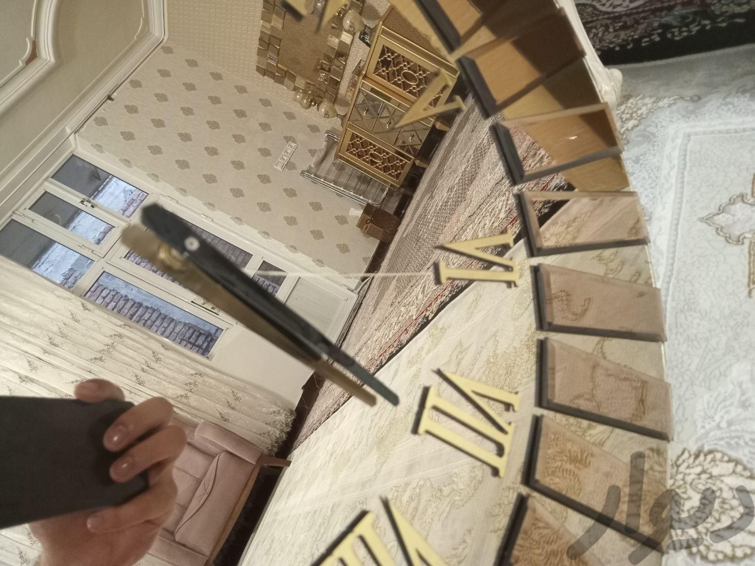 ساعت دیواری شیشه ای و آینه ای|ساعت دیواری و تزئینی|مشکین‌شهر, |دیوار