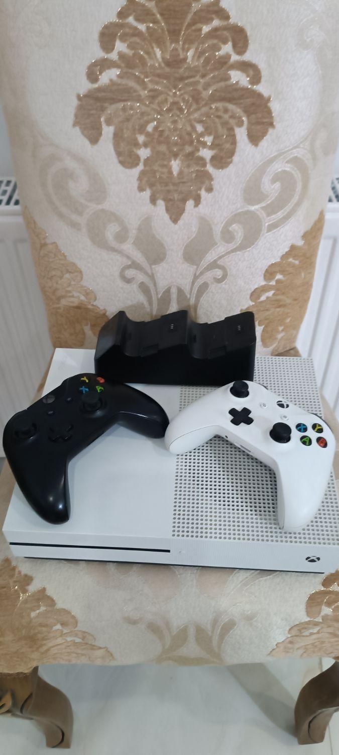 فروش فوری Xbox one s1T|کنسول، بازی ویدئویی و آنلاین|تهران, قیام‌دشت|دیوار