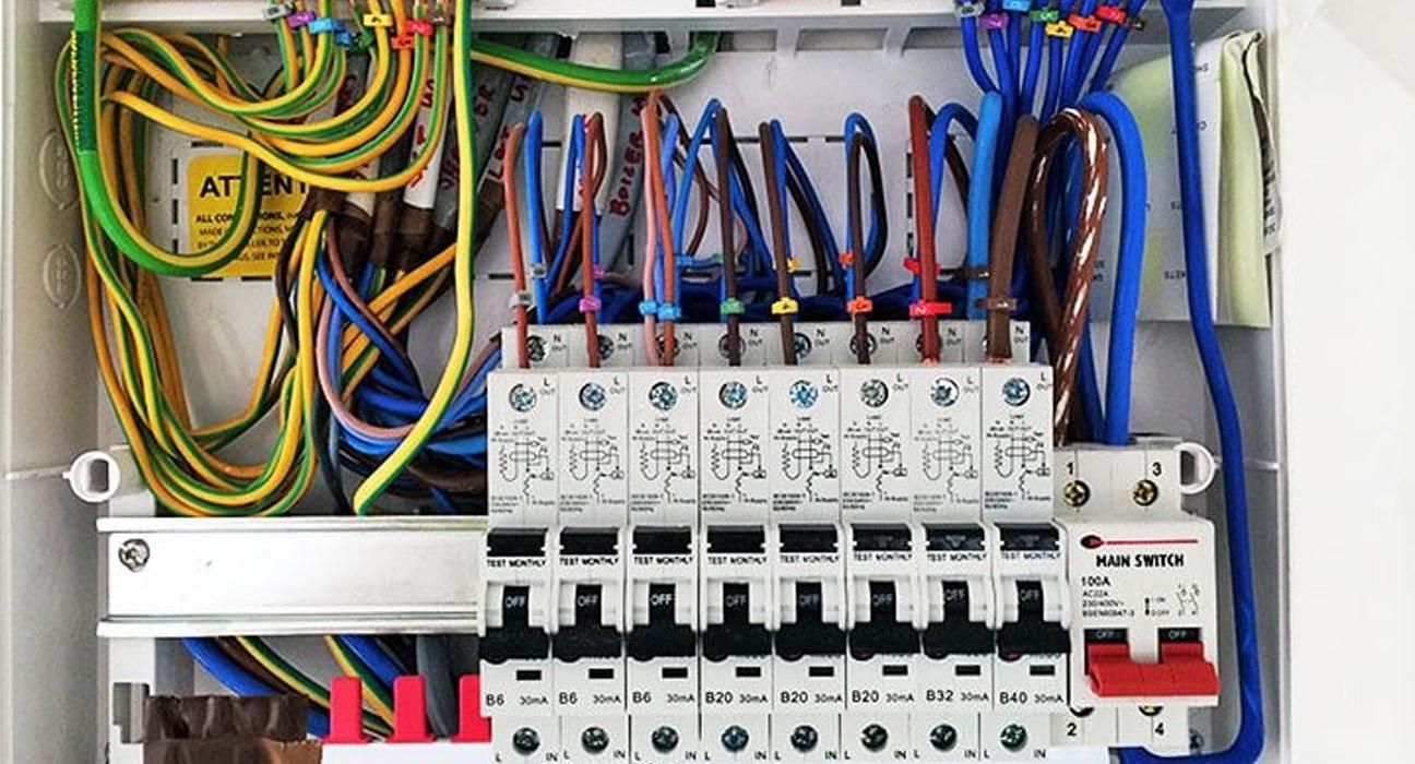 برق برق کار برقکار برقکاری|خدمات پیشه و مهارت|آبادان, |دیوار