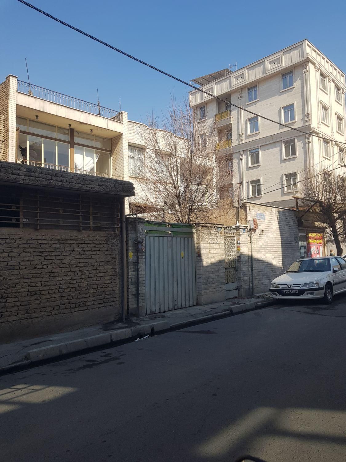 110متر/3 طبقه ویلایی/دربستی/کارگاه/تولیدی انبار|اجارهٔ خانه و ویلا|تهران, ظهیرآباد|دیوار