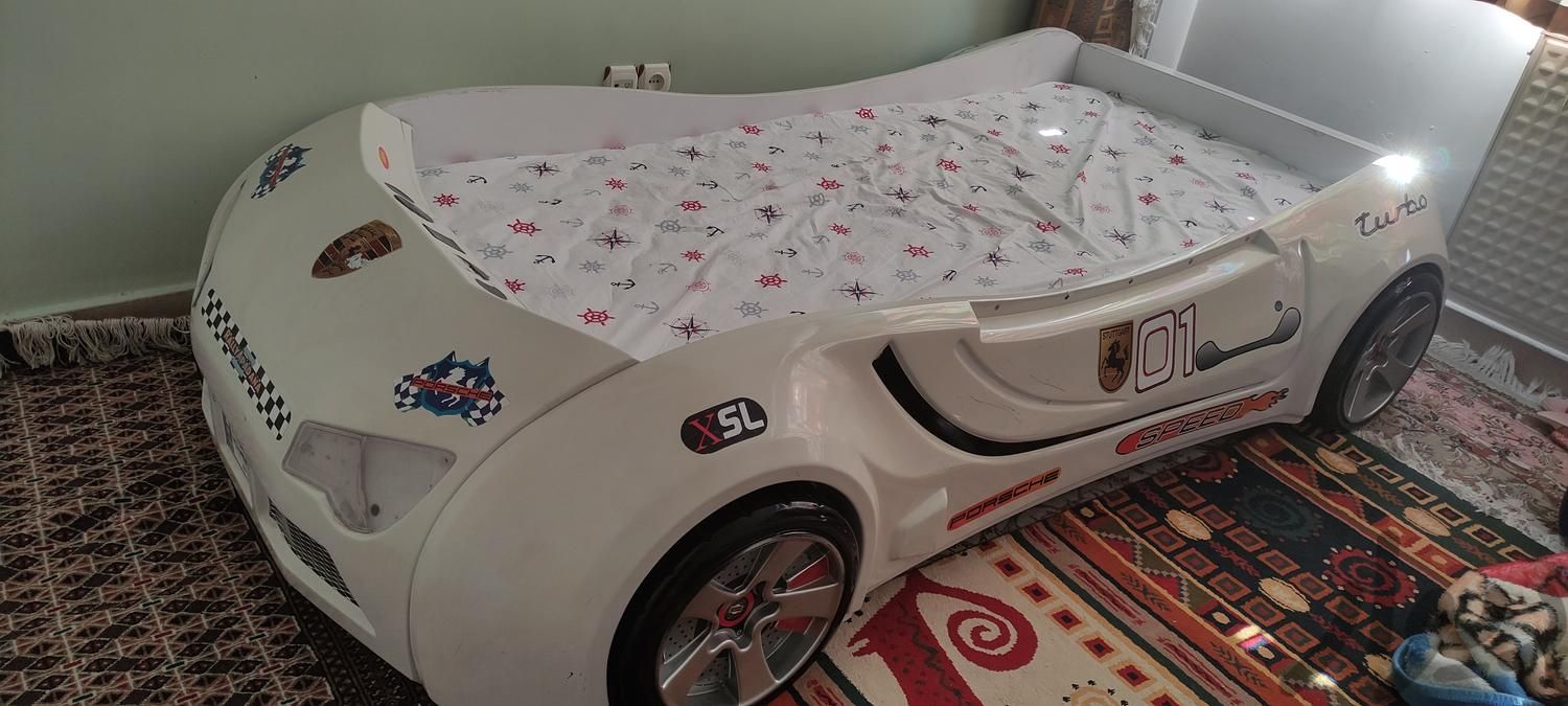 تخت ماشینی به همراه کمد پمپ بنزین|تخت و صندلی بچه|تهران, جمال‌زاده|دیوار