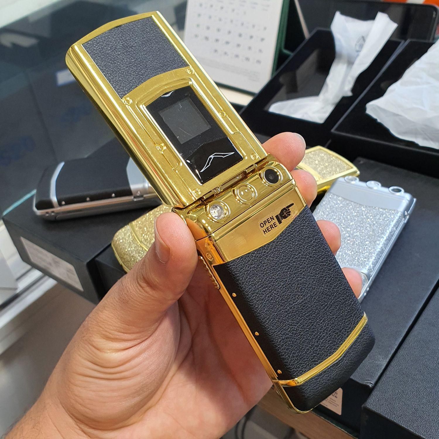 vertu flip کمیاب|موبایل|تهران, شهرک راه‌آهن|دیوار