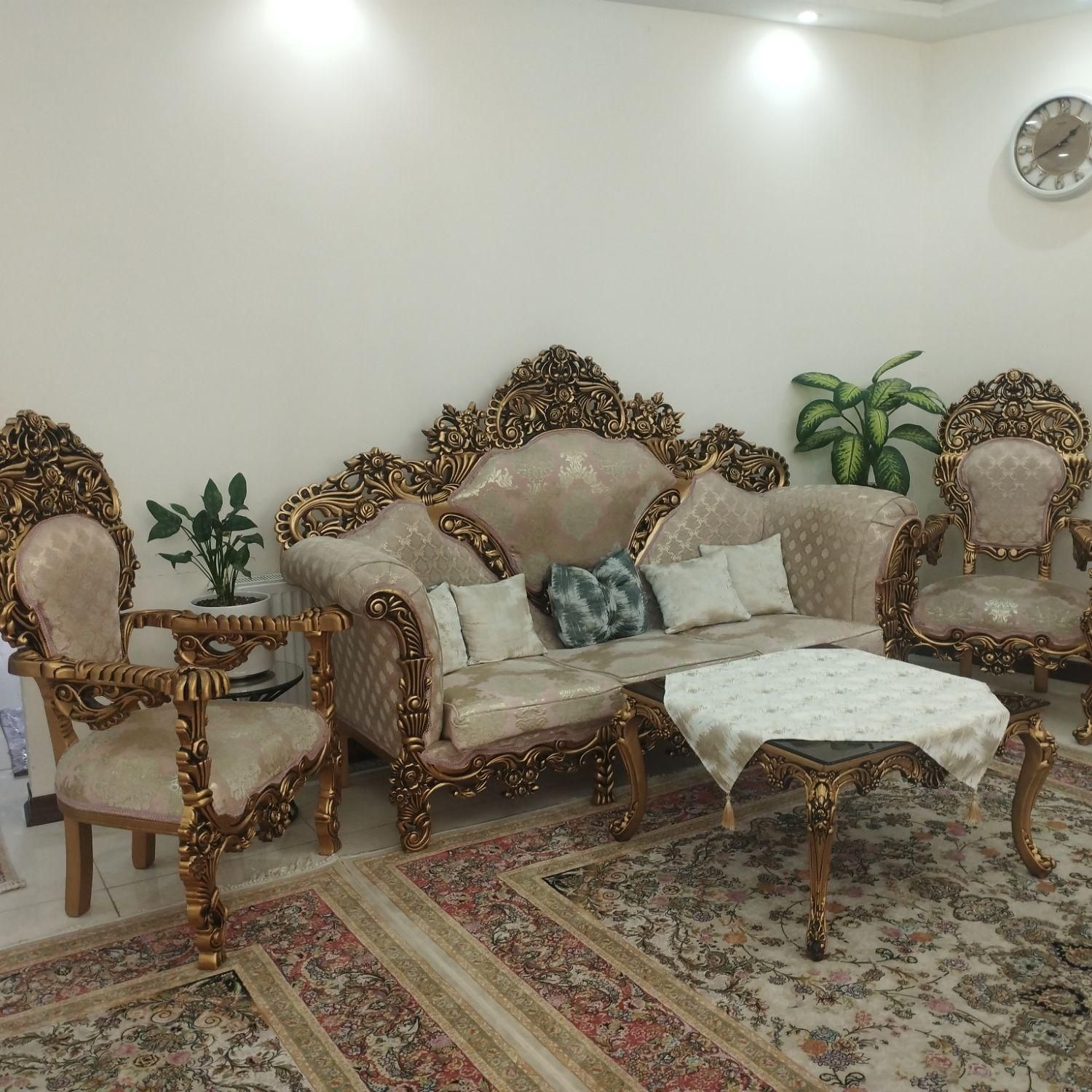 مبل هفت نفره تمام چوب|مبلمان خانگی و میز عسلی|تهران, تجریش|دیوار