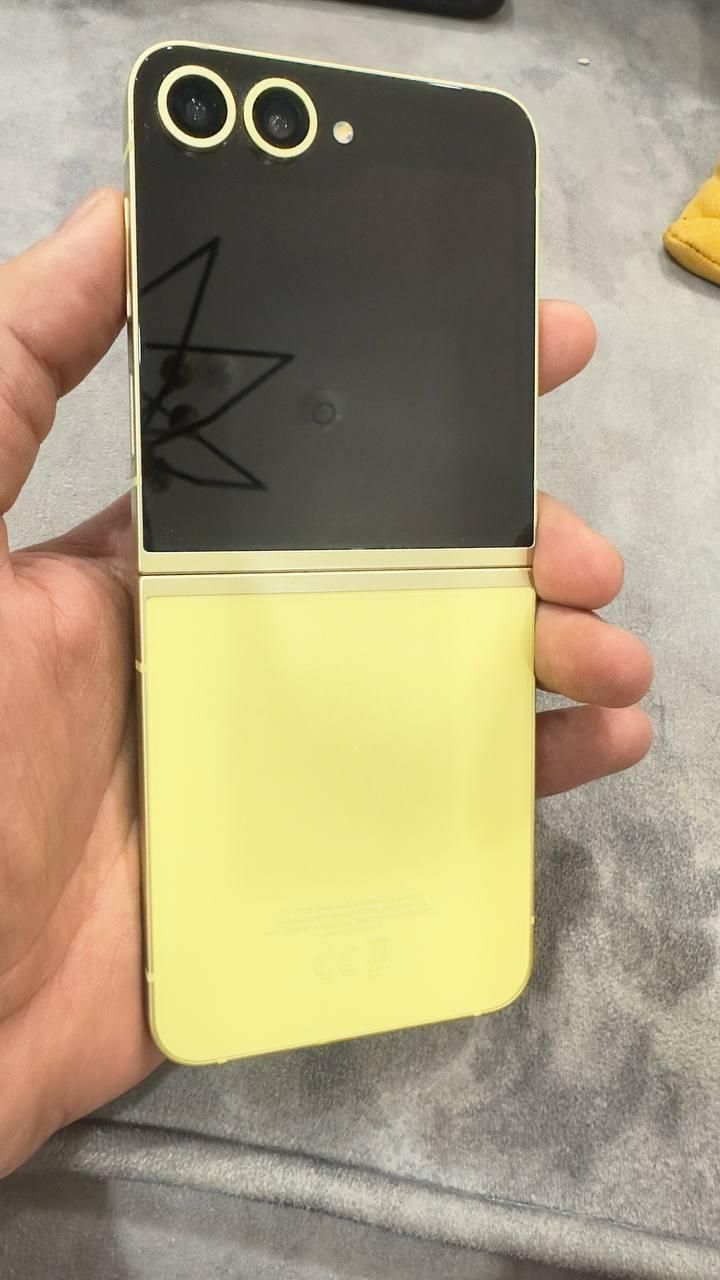 سامسونگ Galaxy Z Flip6 با حافظهٔ ۲۵۶ گیگابایت|موبایل|اصفهان, سپاهان‌شهر|دیوار