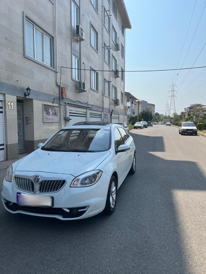 برلیانس H330 اتوماتیک 1500cc، مدل ۱۳۹۵|خودرو سواری و وانت|رشت, آزادگان|دیوار