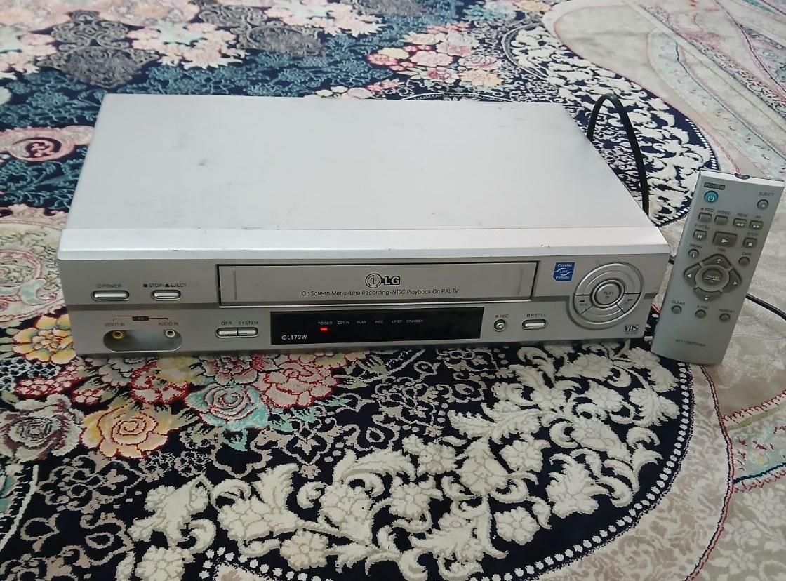 ویدیو ویدئو vhs وی اچ اس الجی با کنترل|پخش‌کننده DVD و ویدیو|تهران, افسریه|دیوار