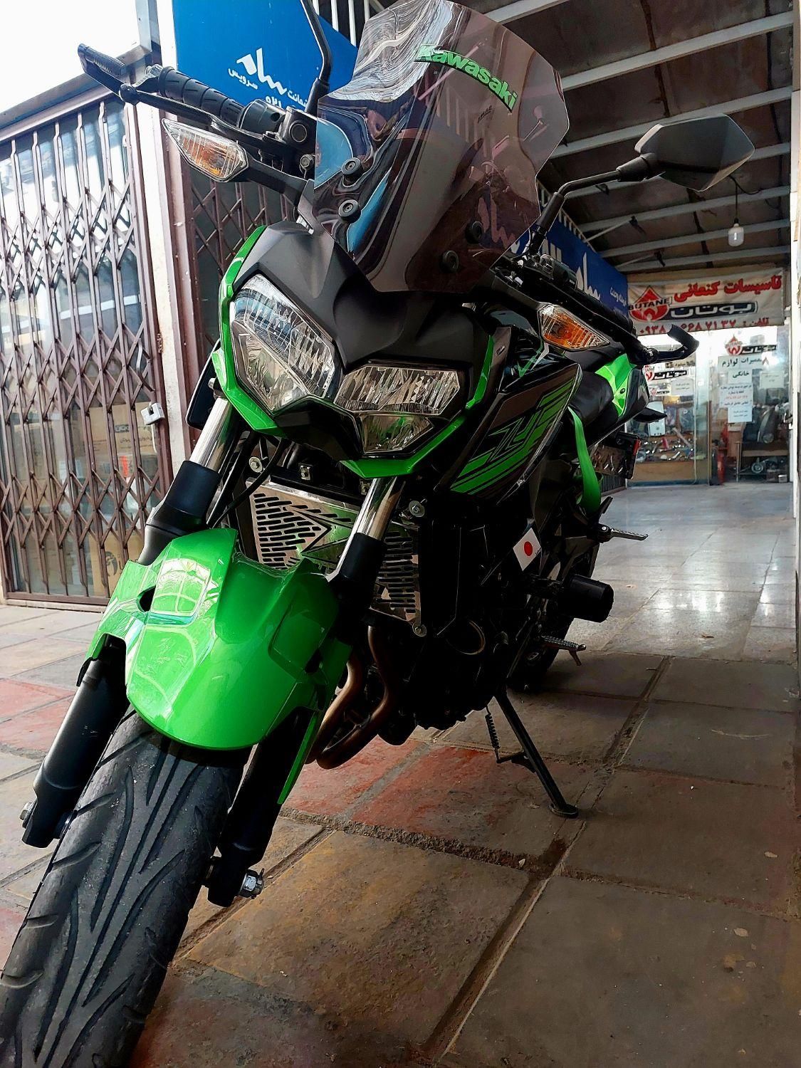 z250|موتورسیکلت|تهران, شهرک ولیعصر|دیوار