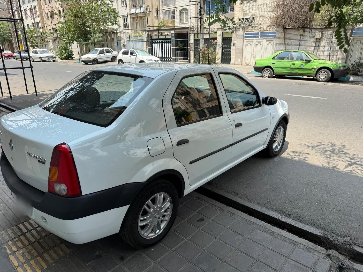 رنو تندر 90 (L90 لوگان) اتوماتیک، مدل ۱۳۹۴|خودرو سواری و وانت|تهران, پیروزی|دیوار