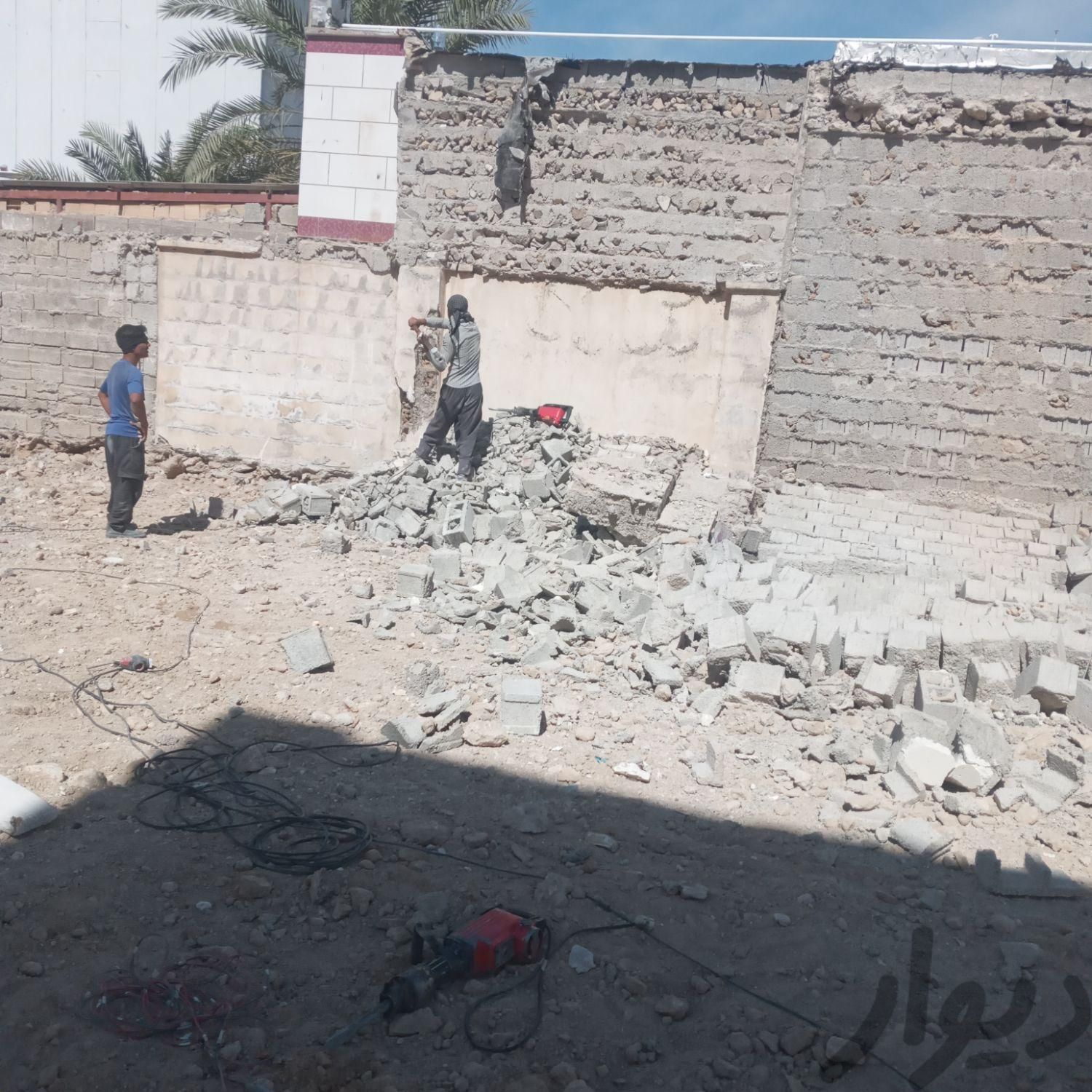 چاه کن و تخریب کار حرفه ای  در بوشهر