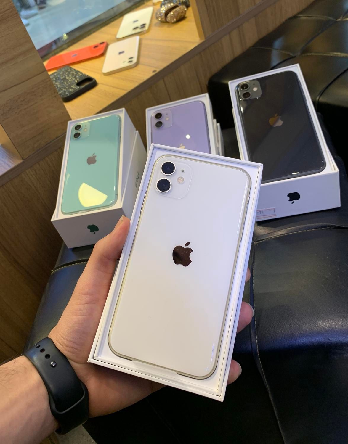 اپل iPhone 11 با حافظهٔ ۱۲۸-۲۵۶گیگابایت درحد اک|موبایل|تهران, گیشا (کوی نصر)|دیوار