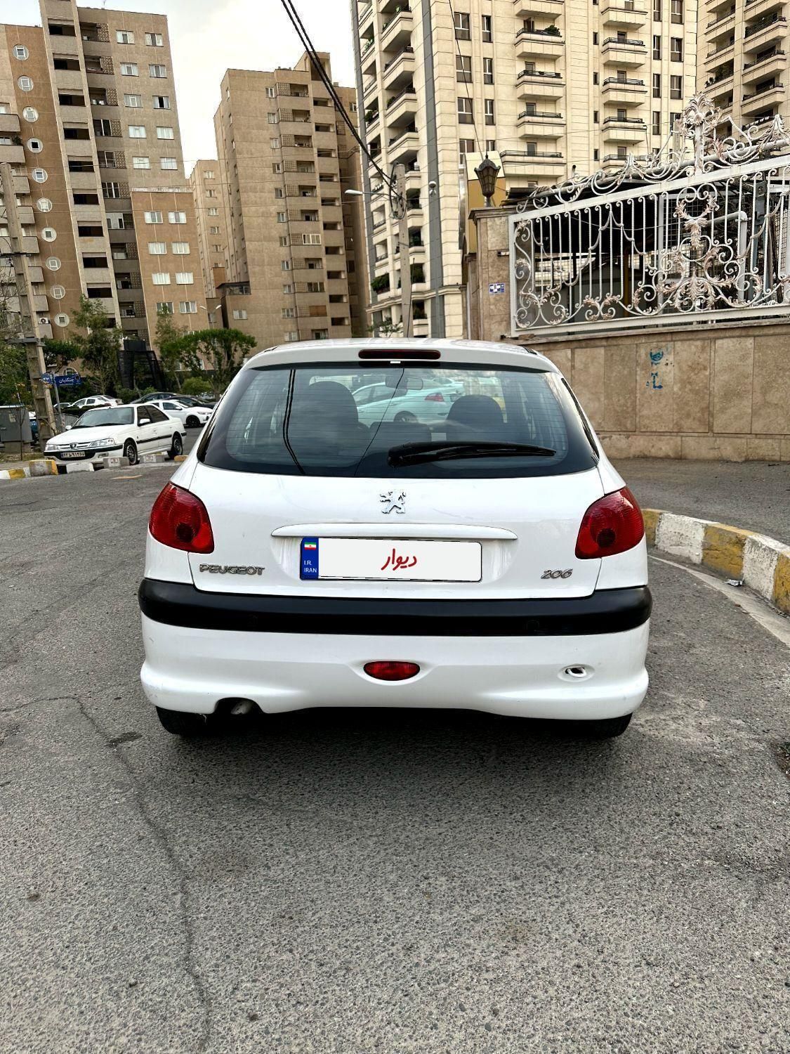 پژو 206 تیپ ۵، مدل ۱۳۹۵|خودرو سواری و وانت|تهران, شهرک راه‌آهن|دیوار