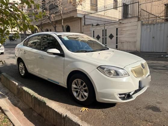 برلیانس H330 اتوماتیک 1500cc، مدل ۱۳۹۶|خودرو سواری و وانت|تهران, شمس‌آباد|دیوار