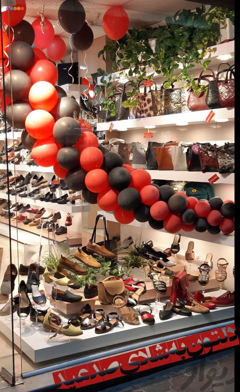 واگذاری مغازه کیف و کفش با دکور و اجناس|فروشگاه و مغازه|بیرجند, |دیوار