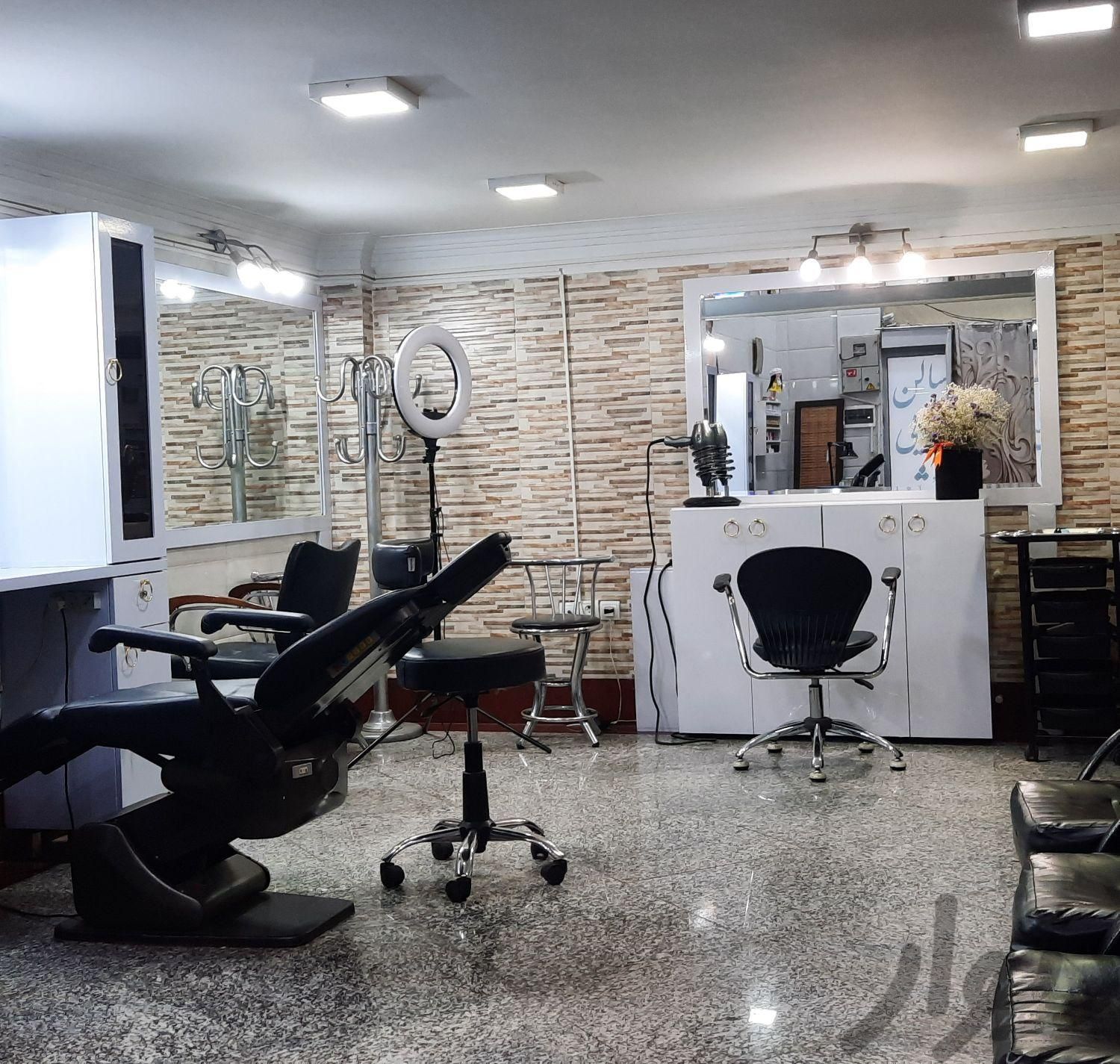 فروش دکور سالن زیبایی|آرایشگاه و سالن‌های زیبایی|تهران, پیروزی|دیوار