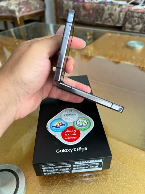 سامسونگ Galaxy Z Flip5 با حافظهٔ ۵۱۲ گیگابایت|موبایل|اصفهان, سپاهان‌شهر|دیوار