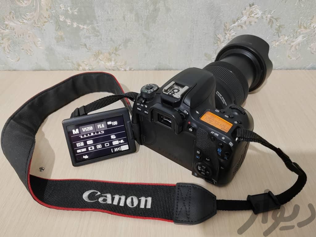 دوربین کانن 77D به همراه لوازم جانبی تمیز|دوربین عکاسی و فیلم‌برداری|شیراز, سینما سعدی|دیوار