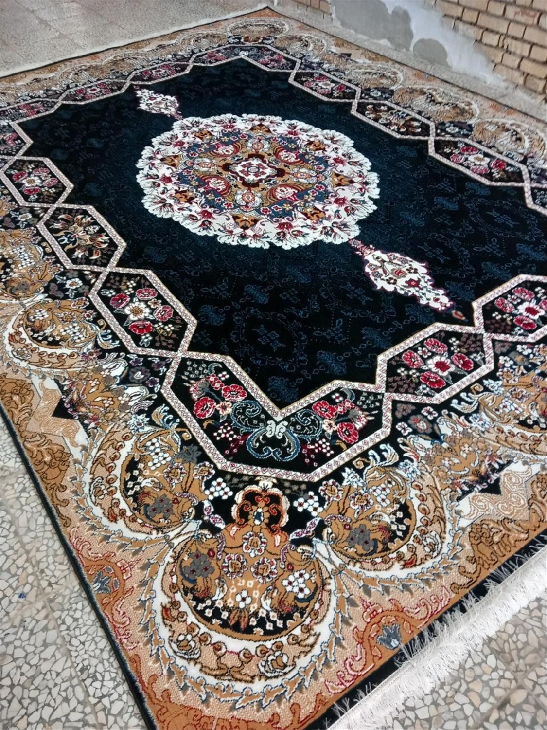 چند تخته فرش ۹ متری همگی آکبند و نو|فرش|محمدشهر, |دیوار