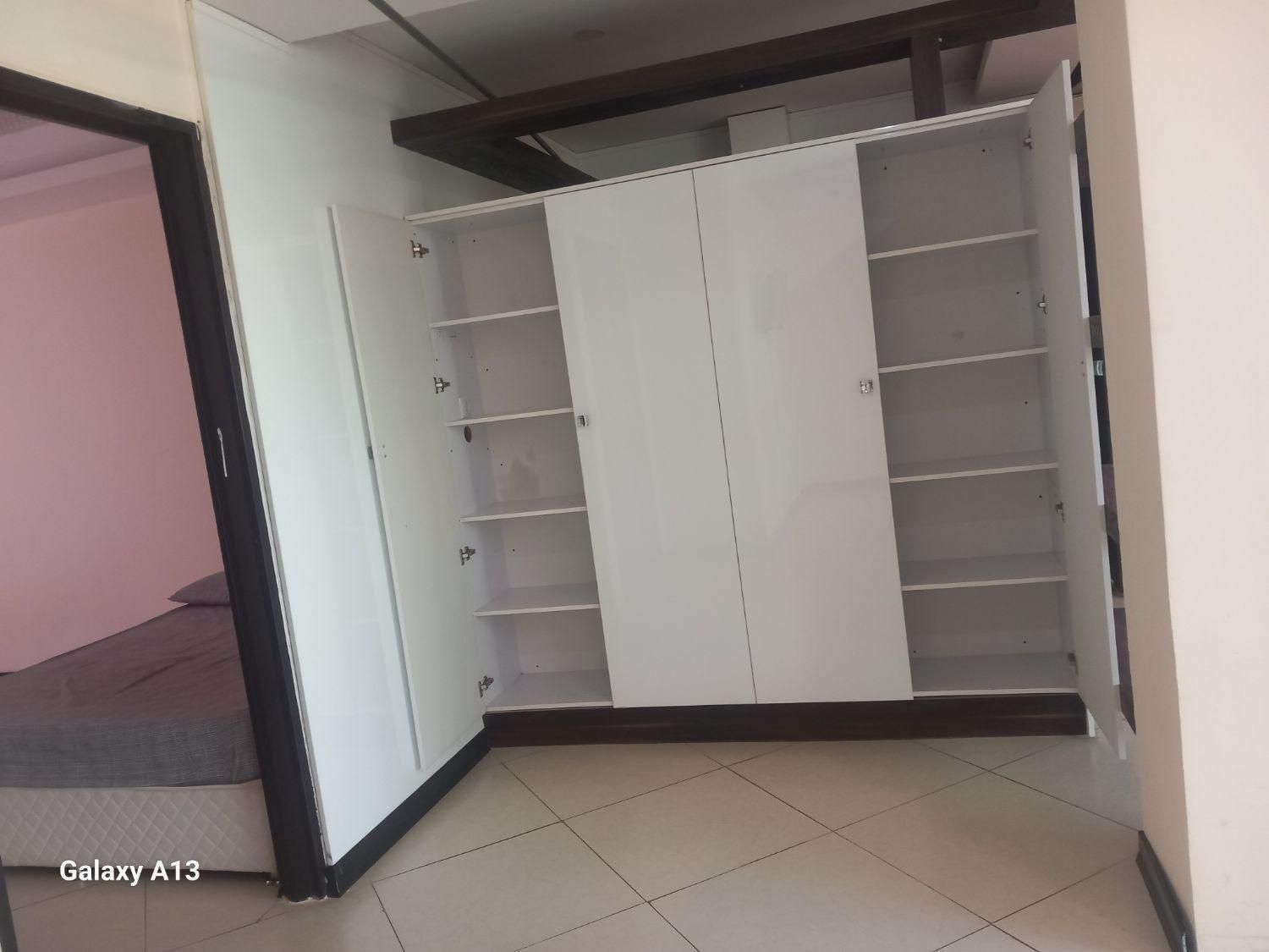 واحد های  شیک نزدیک به بیمارستان مهرگان|اجارهٔ کوتاه‌مدت آپارتمان و سوئیت|کرمان, |دیوار