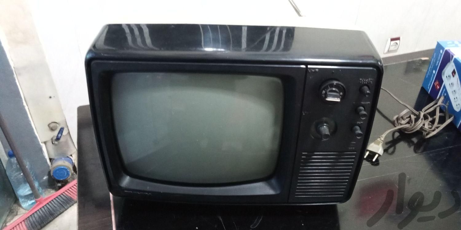تلویزیون قدیمی سالم بذون تعمیر و عیب|تلویزیون و پروژکتور|آمل, |دیوار