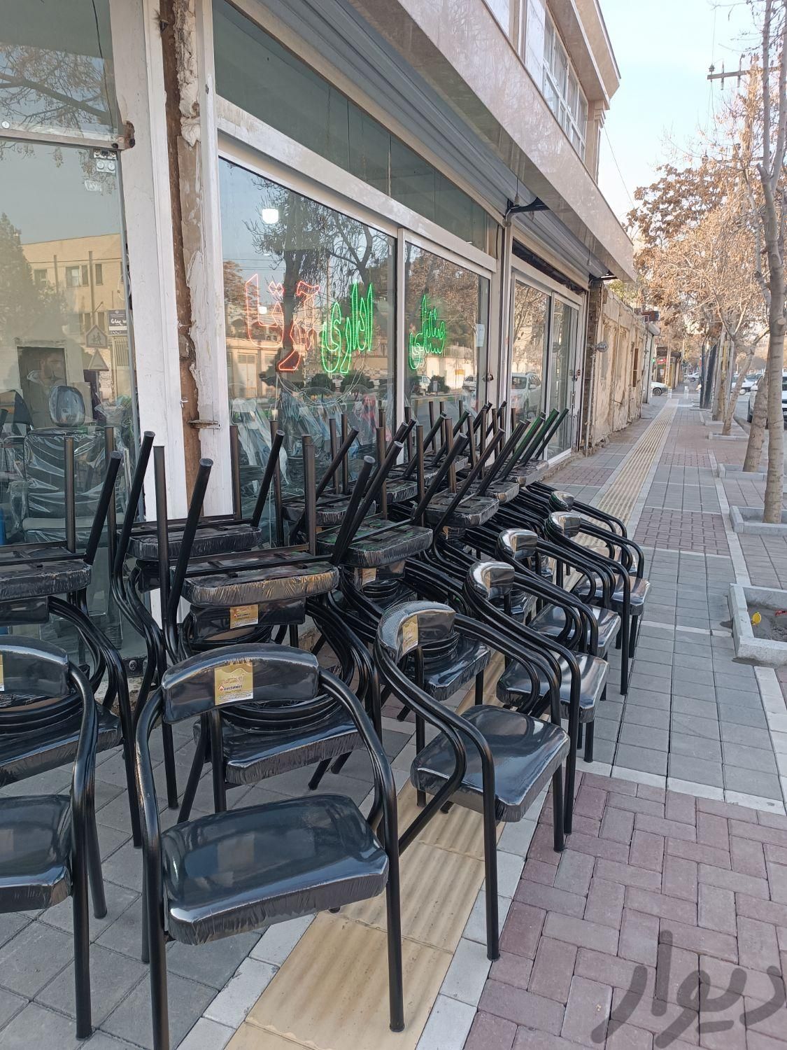 صندلی اداری دسه چرمی  انتظار|صندلی و نیمکت|مشهد, محله وحید|دیوار