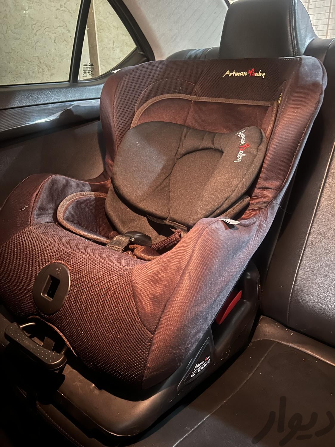 صندلی ماشین در حد نو و راحت|تخت و صندلی بچه|تهران, حکیمیه|دیوار