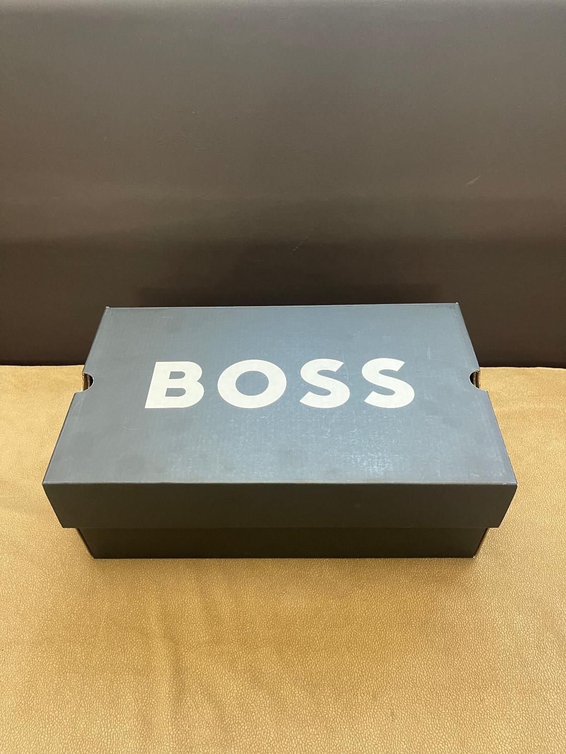 کفش کتانی اورجینال Hugo boss هوگو باس 42|کیف، کفش، کمربند|تهران, سعادت‌آباد|دیوار