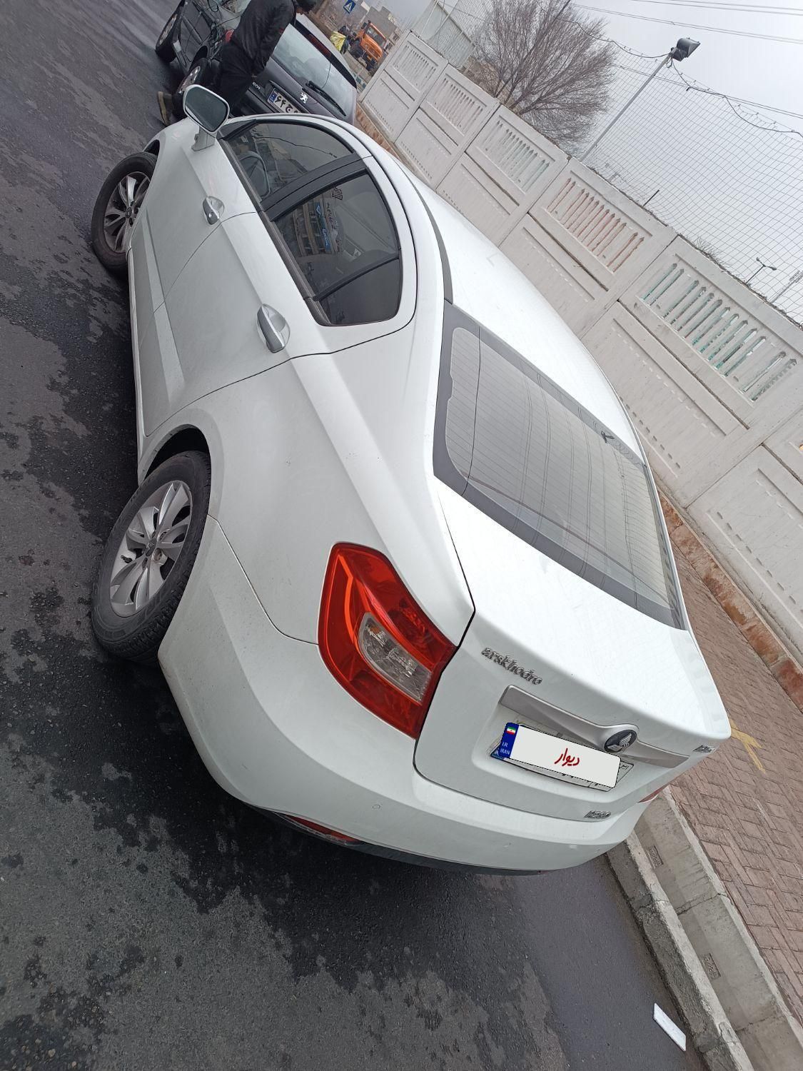 برلیانس h230AT مدل۹۶|خودرو سواری و وانت|تهران, شهرک راه‌آهن|دیوار