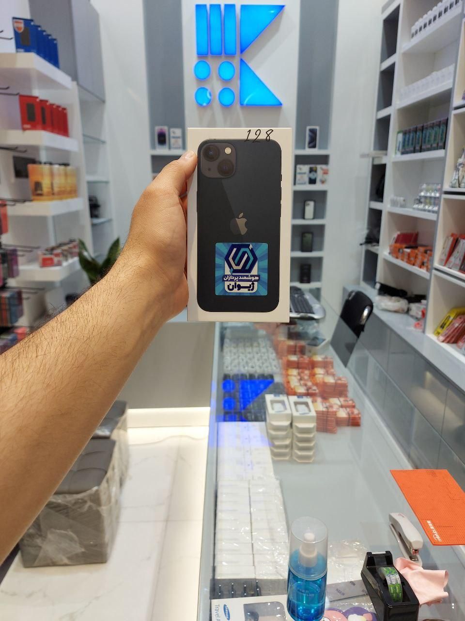 اپل Iphone 13 با حافظه 128GB|موبایل|تهران, ستارخان|دیوار