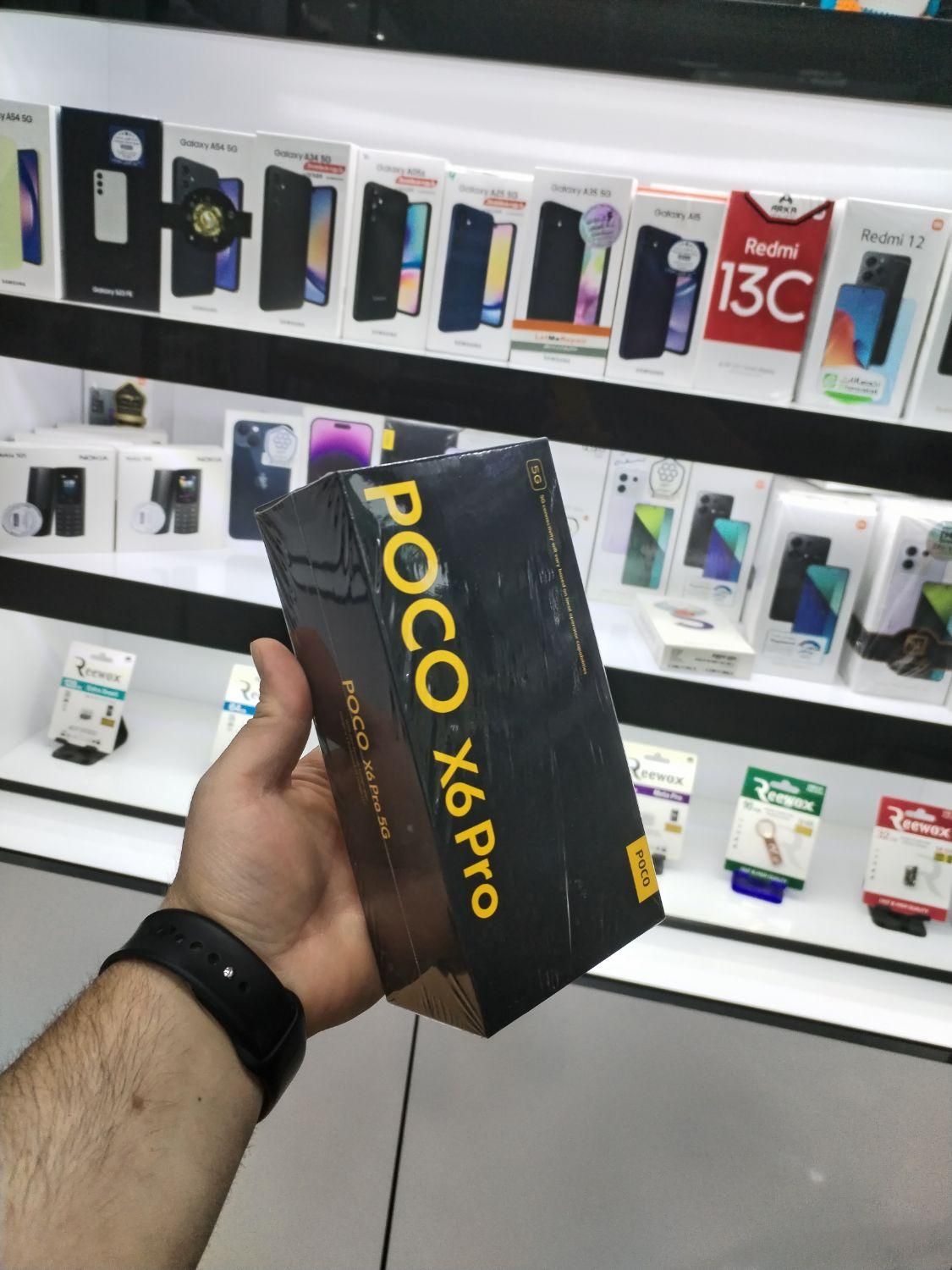 فروش شیائومی Poco X6 Pro بارم 12حافظهٔ512به صورت..|موبایل|اصفهان, ارزنان|دیوار