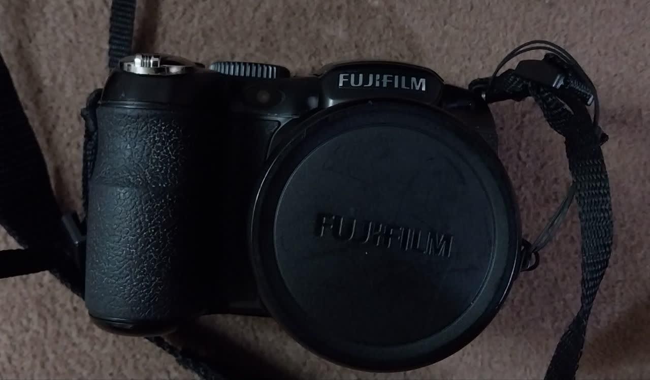 دوربین عکاسی Fujifilm FinePix S2980|دوربین عکاسی و فیلم‌برداری|تهران, یافت‌آباد|دیوار