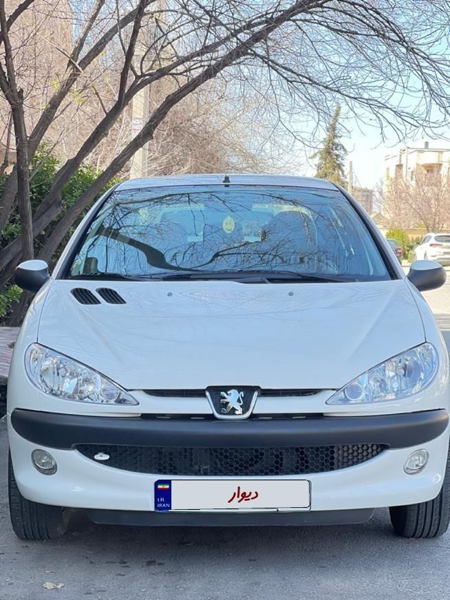 پژو206 V8 مدل آخر۹۹ فابریک تک برگ سند کم کار سلامت|خودرو سواری و وانت|شیراز, کوهسار|دیوار