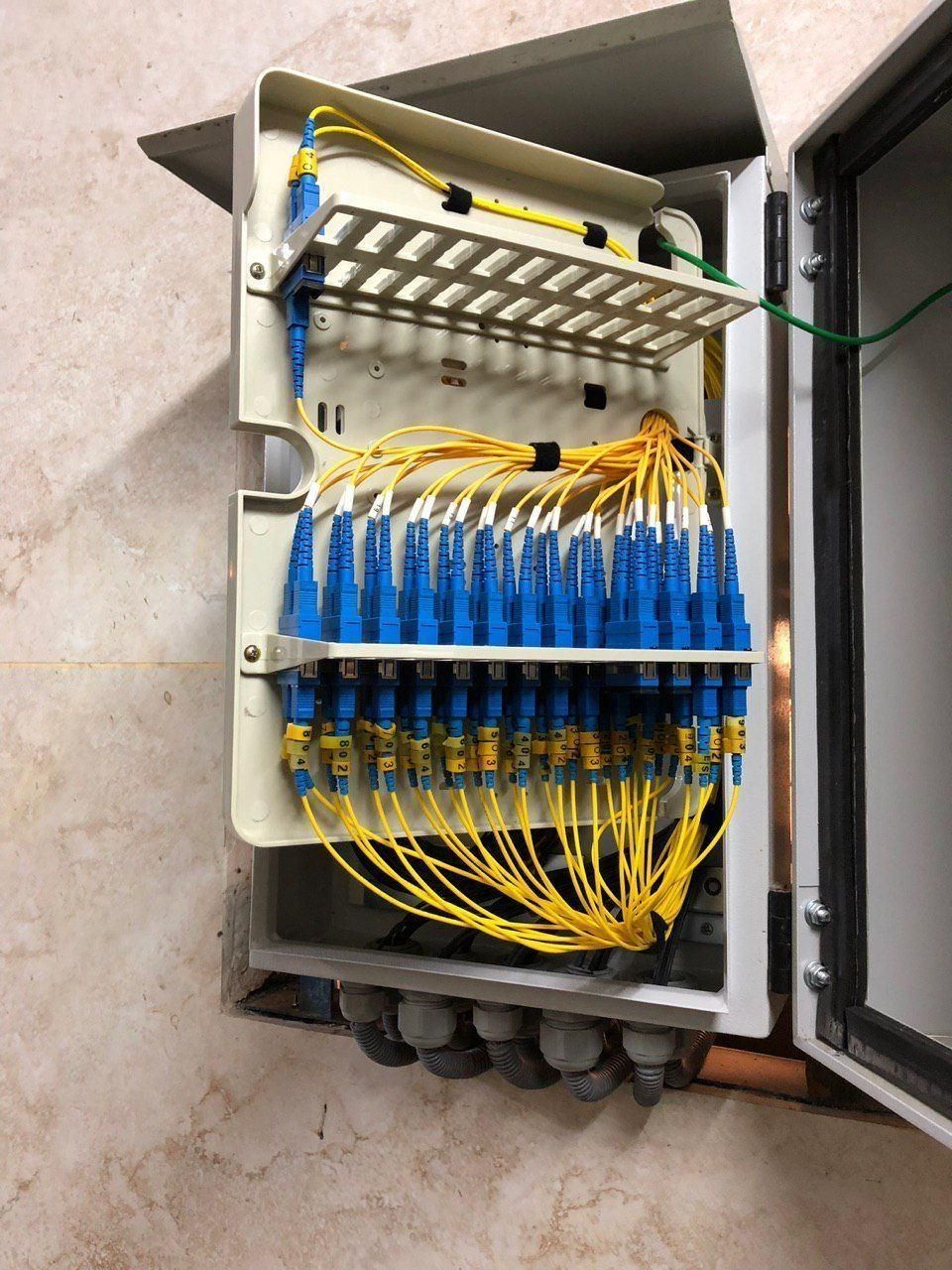 نصب و راه‌اندازی سرویس فیبر نوری (FTTH) و مودم|مودم و تجهیزات شبکه|اسلام‌شهر, |دیوار