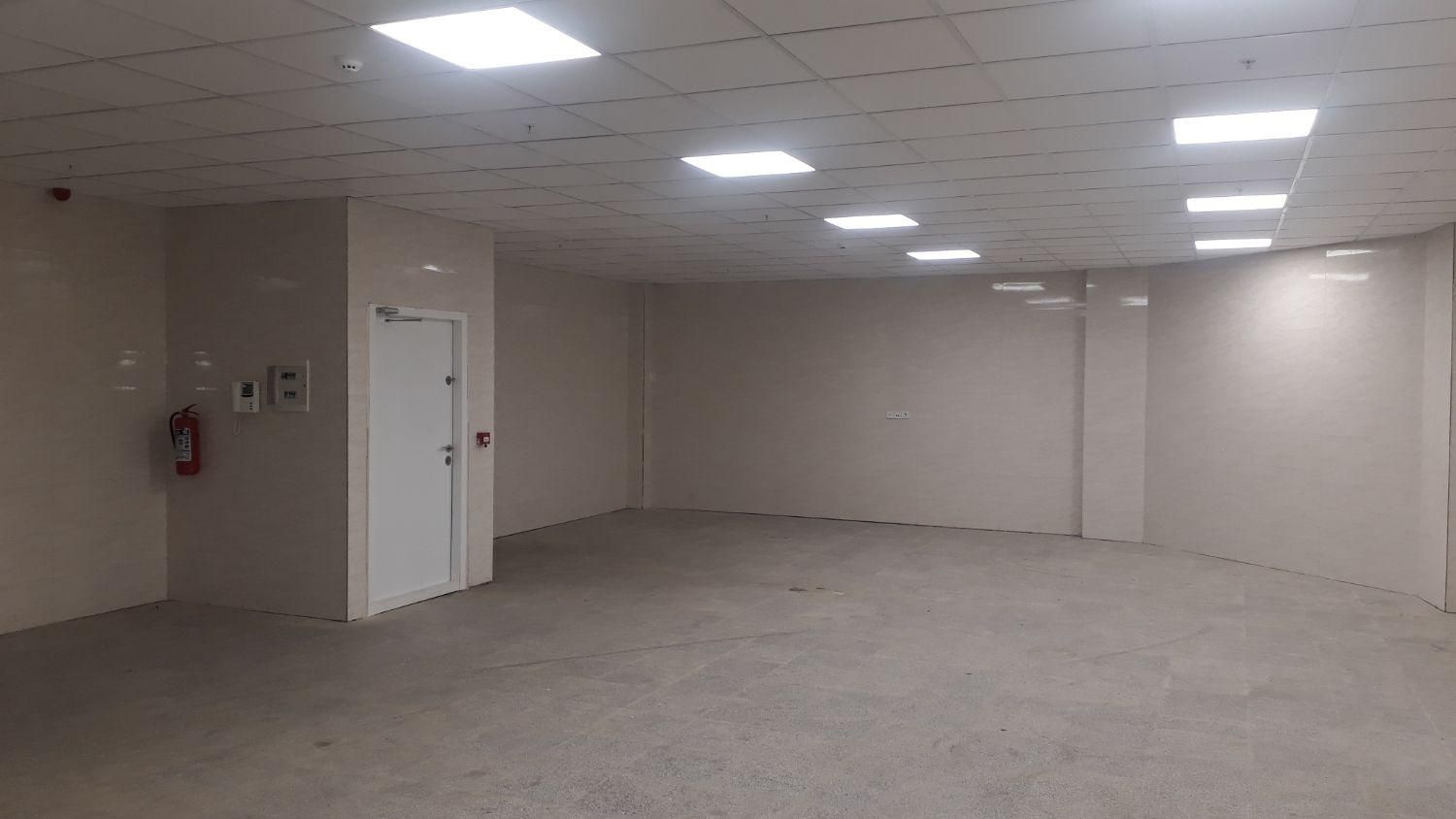 زیرهمکف تجاری،انبار،پارکینگ از120تا500متر برخیابان|اجارهٔ مغازه و غرفه|تهران, امین حضور|دیوار