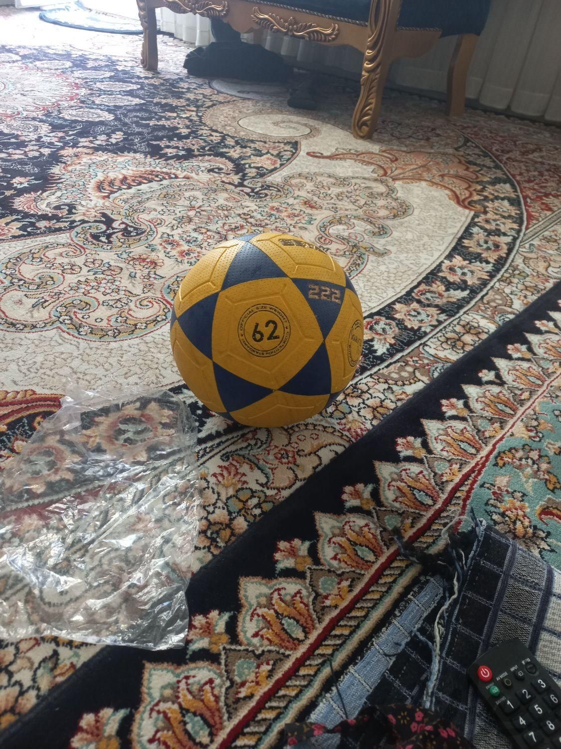 توپ فوتبالی فوتسال|ورزش‌های توپی|یزد, |دیوار