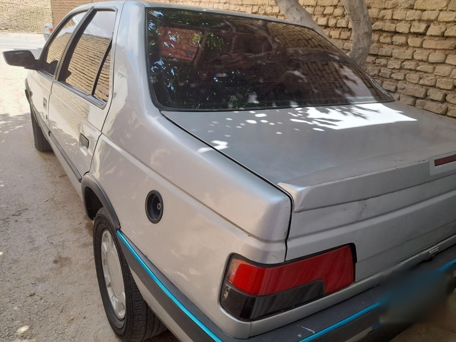 پژو 405 GLX - دوگانه سوز فابریک CNG، مدل ۱۳۹۱|خودرو سواری و وانت|بروجن, |دیوار